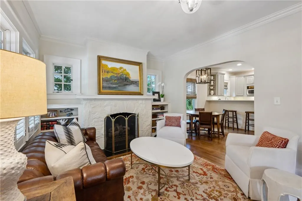 2874 Elliott Circle Ne, Atlanta, Georgia 30305, 3 Bedrooms Bedrooms, ,3 BathroomsBathrooms,Residential,For Sale,2874 Elliott Circle Ne,7623465