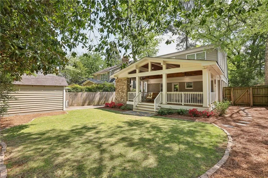 2874 Elliott Circle Ne, Atlanta, Georgia 30305, 3 Bedrooms Bedrooms, ,3 BathroomsBathrooms,Residential,For Sale,2874 Elliott Circle Ne,7623465