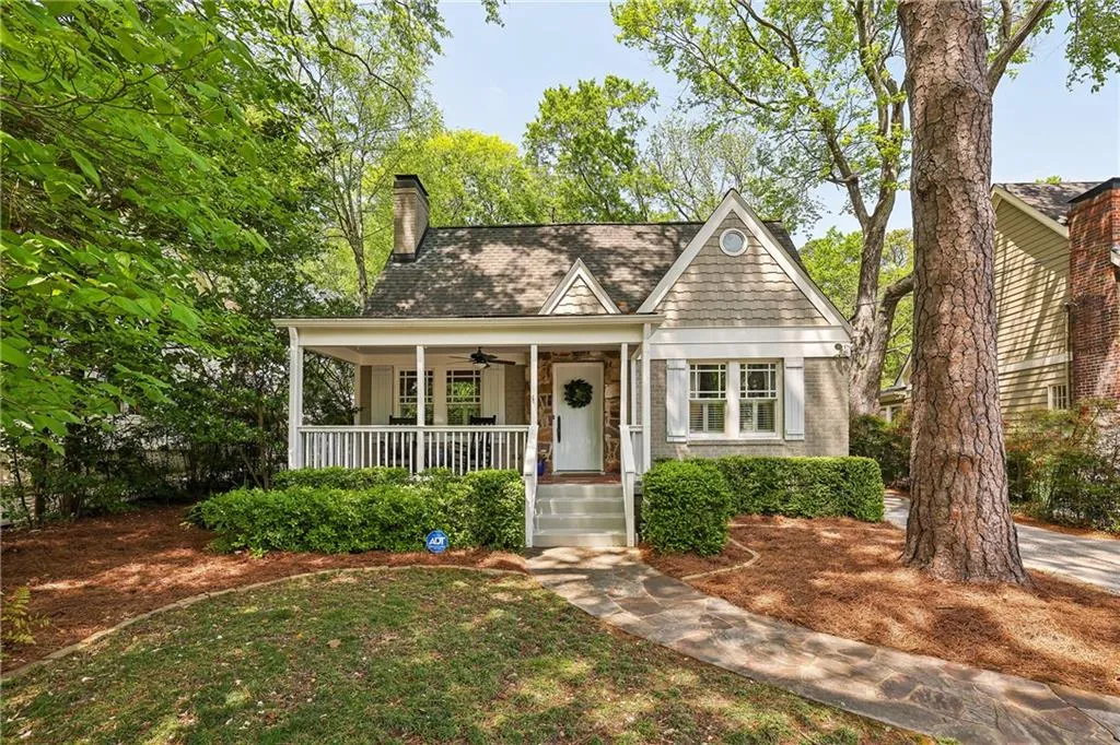 2874 Elliott Circle Ne, Atlanta, Georgia 30305, 3 Bedrooms Bedrooms, ,3 BathroomsBathrooms,Residential,For Sale,2874 Elliott Circle Ne,7623465