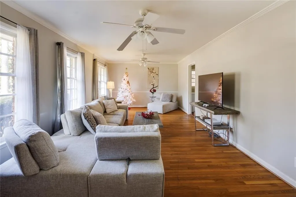6705 Wright Road, Sandy Springs, Georgia 30328, 4 Bedrooms Bedrooms, ,3 BathroomsBathrooms,Residential,Sold,6705 Wright Road,6981019