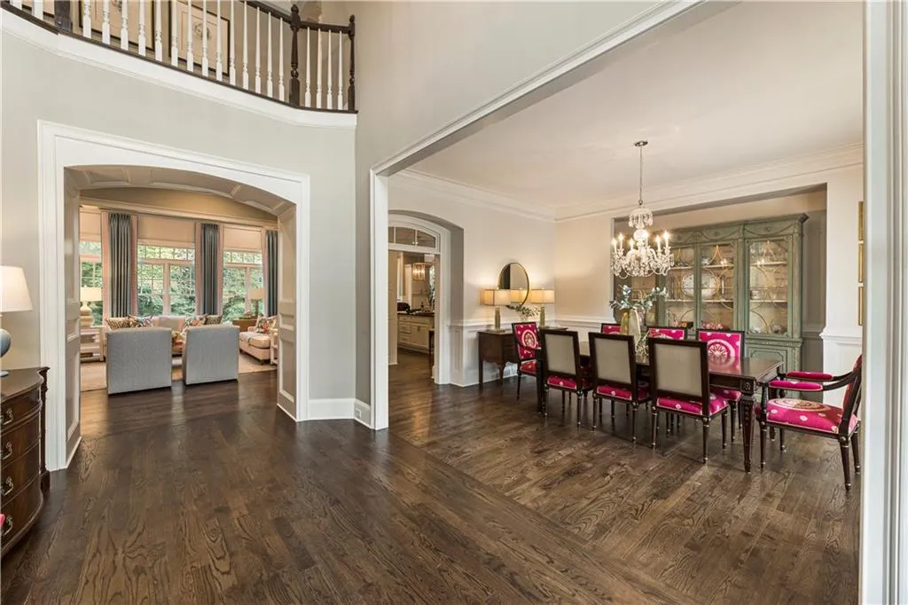 8410 Lazy Oaks Court, Sandy Springs, Georgia 30350, 5 Bedrooms Bedrooms, ,6 BathroomsBathrooms,Residential,Sold,8410 Lazy Oaks Court,7241684