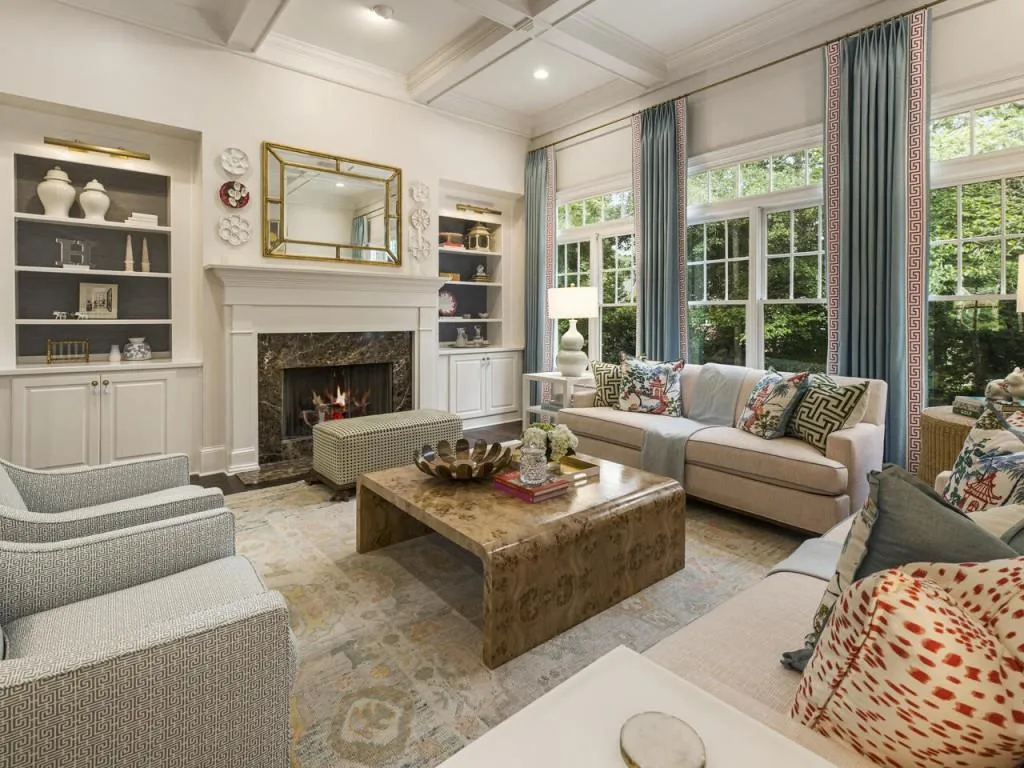 8410 Lazy Oaks Court, Sandy Springs, Georgia 30350, 5 Bedrooms Bedrooms, ,6 BathroomsBathrooms,Residential,Sold,8410 Lazy Oaks Court,7241684