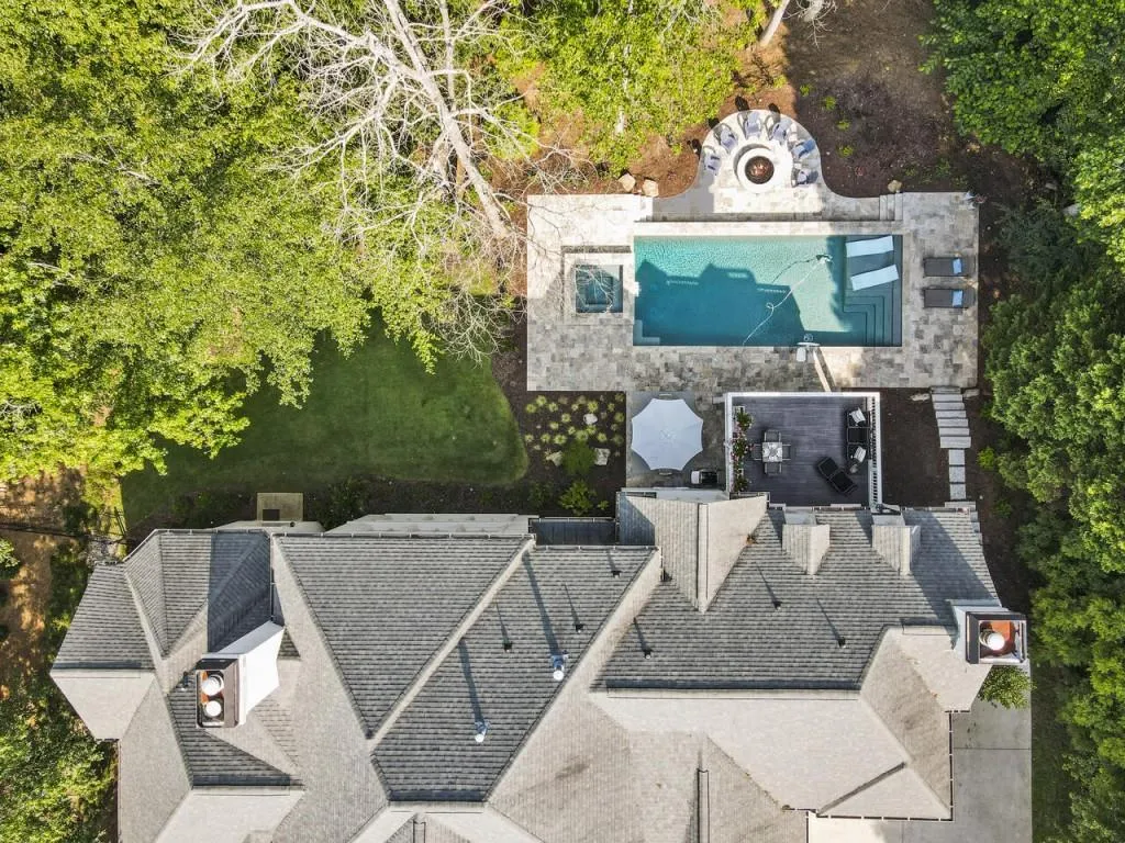 8410 Lazy Oaks Court, Sandy Springs, Georgia 30350, 5 Bedrooms Bedrooms, ,6 BathroomsBathrooms,Residential,Sold,8410 Lazy Oaks Court,7241684