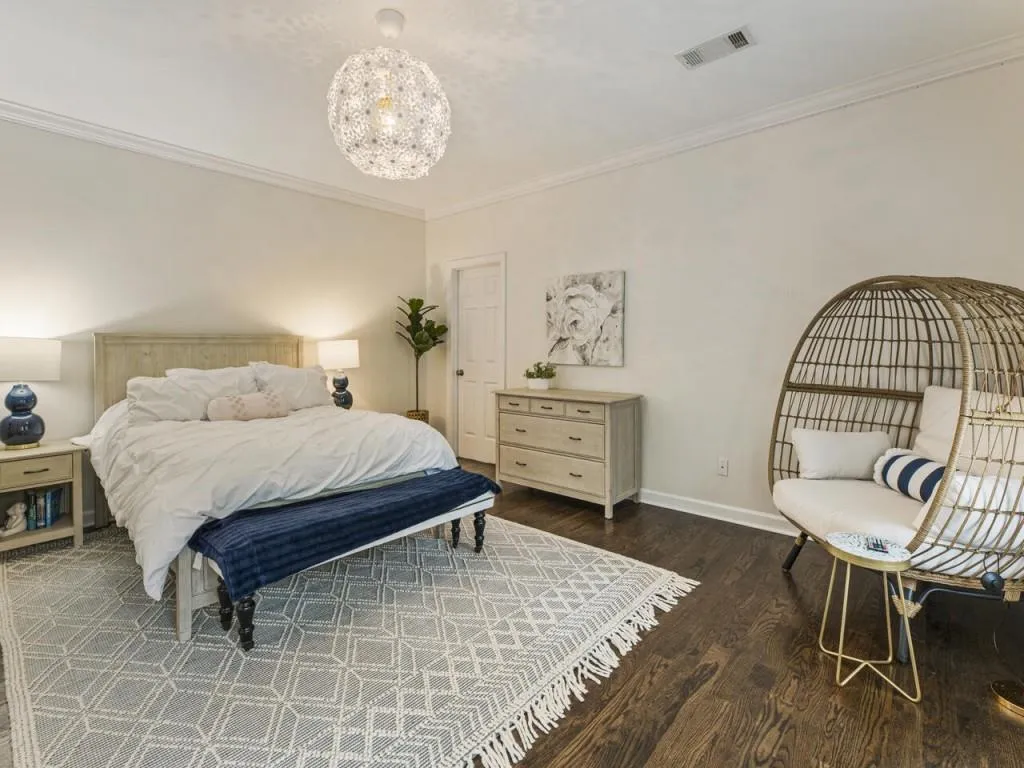 8410 Lazy Oaks Court, Sandy Springs, Georgia 30350, 5 Bedrooms Bedrooms, ,6 BathroomsBathrooms,Residential,Sold,8410 Lazy Oaks Court,7241684