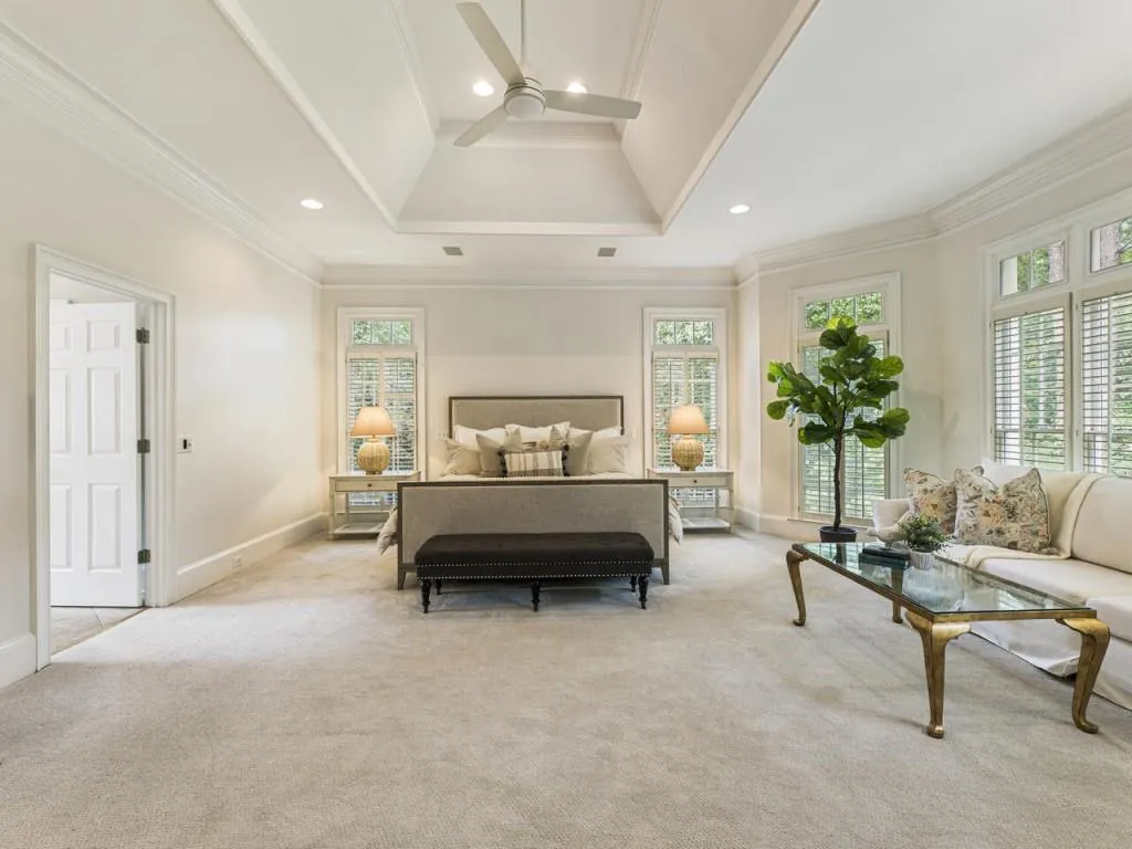 8410 Lazy Oaks Court, Sandy Springs, Georgia 30350, 5 Bedrooms Bedrooms, ,6 BathroomsBathrooms,Residential,Sold,8410 Lazy Oaks Court,7241684