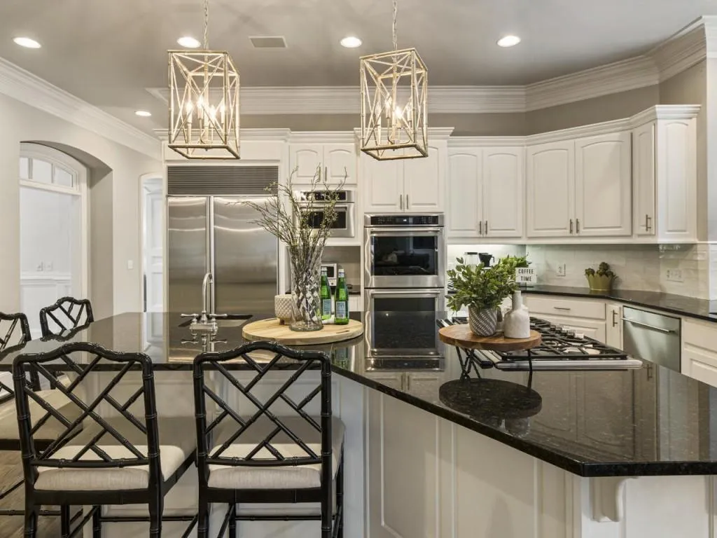 8410 Lazy Oaks Court, Sandy Springs, Georgia 30350, 5 Bedrooms Bedrooms, ,6 BathroomsBathrooms,Residential,Sold,8410 Lazy Oaks Court,7241684
