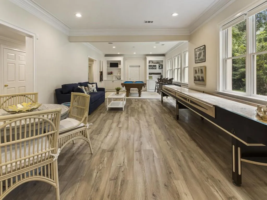 8410 Lazy Oaks Court, Sandy Springs, Georgia 30350, 5 Bedrooms Bedrooms, ,6 BathroomsBathrooms,Residential,Sold,8410 Lazy Oaks Court,7241684