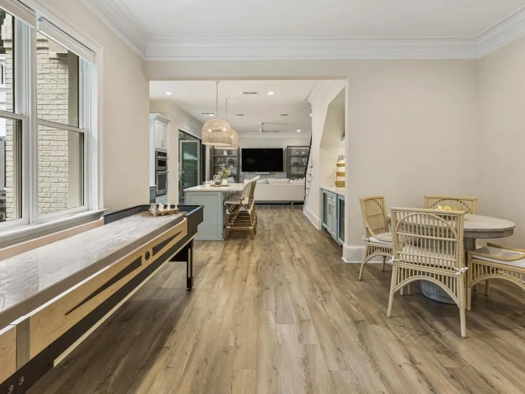 8410 Lazy Oaks Court, Sandy Springs, Georgia 30350, 5 Bedrooms Bedrooms, ,6 BathroomsBathrooms,Residential,Sold,8410 Lazy Oaks Court,7241684