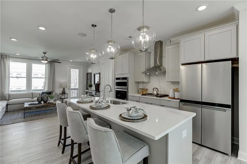 6625 Beacon Drive Unit 343, Sandy Springs, Georgia 30328, 3 Bedrooms Bedrooms, ,3 BathroomsBathrooms,Residential,Sold,6625 Beacon Drive Unit 343,6990847