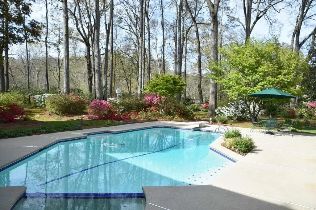 1700 Brandon Hall Drive, Sandy Springs, Georgia 30350, 6 Bedrooms Bedrooms, ,4 BathroomsBathrooms,Residential,Sold,1700 Brandon Hall Drive,5999284