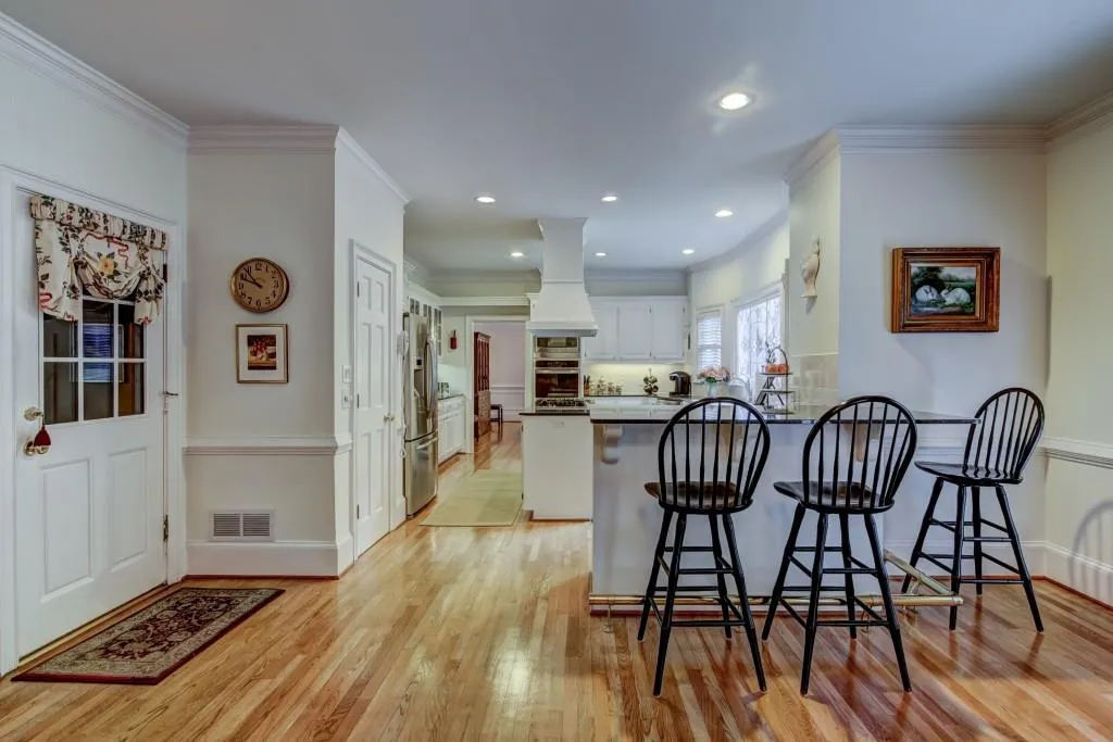 1700 Brandon Hall Drive, Sandy Springs, Georgia 30350, 6 Bedrooms Bedrooms, ,4 BathroomsBathrooms,Residential,Sold,1700 Brandon Hall Drive,5999284