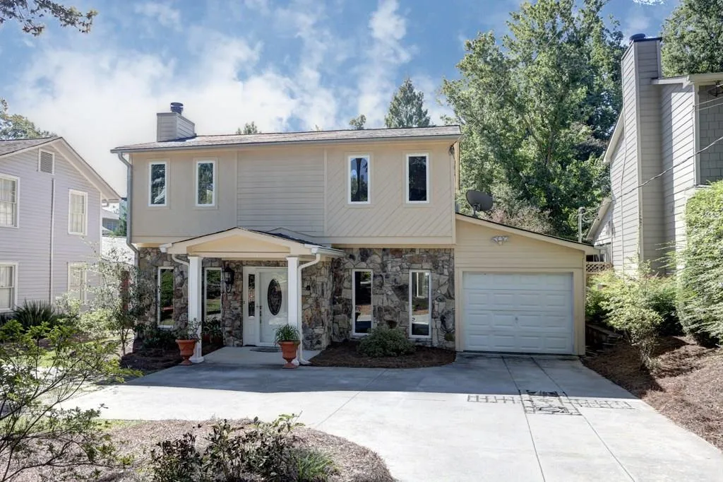 1085 Standard Drive Ne, Brookhaven, Georgia 30319, 3 Bedrooms Bedrooms, ,2 BathroomsBathrooms,Residential,Sold,1085 Standard Drive Ne,5905646