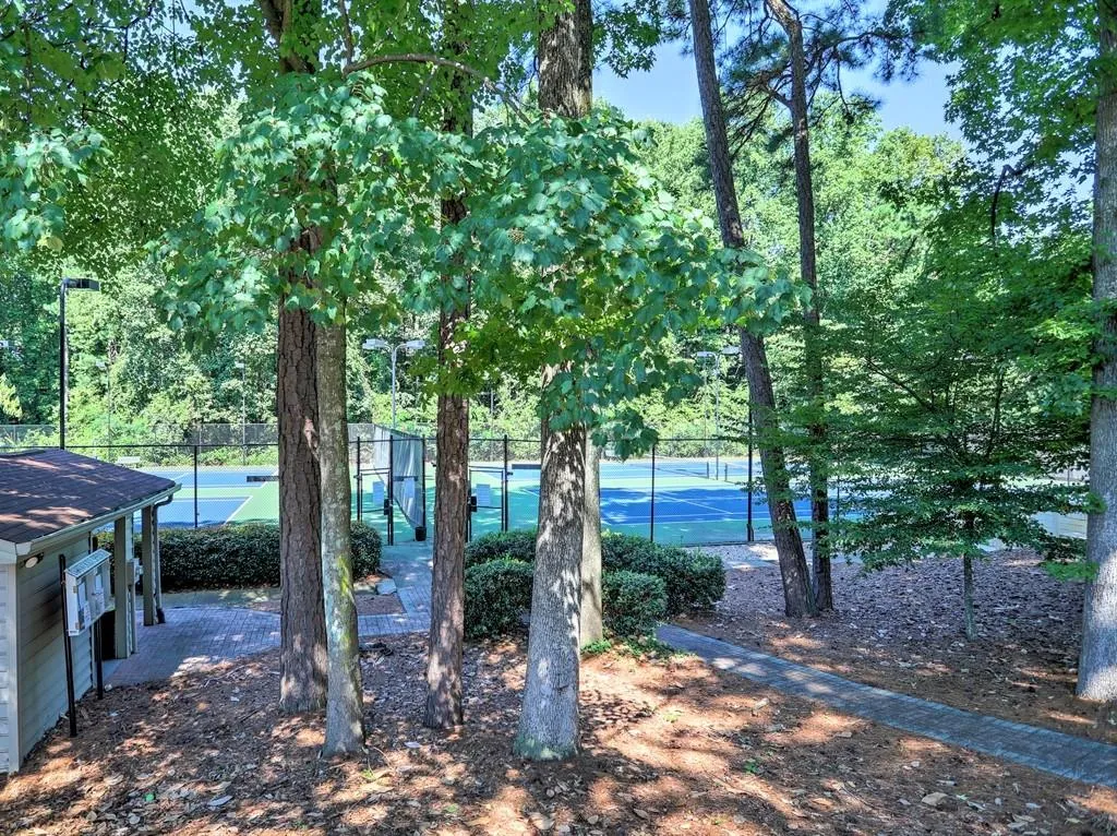 302 Garden Court Unit 302, Sandy Springs, Georgia 30328, 3 Bedrooms Bedrooms, ,2 BathroomsBathrooms,Residential,Sold,302 Garden Court Unit 302,6767165