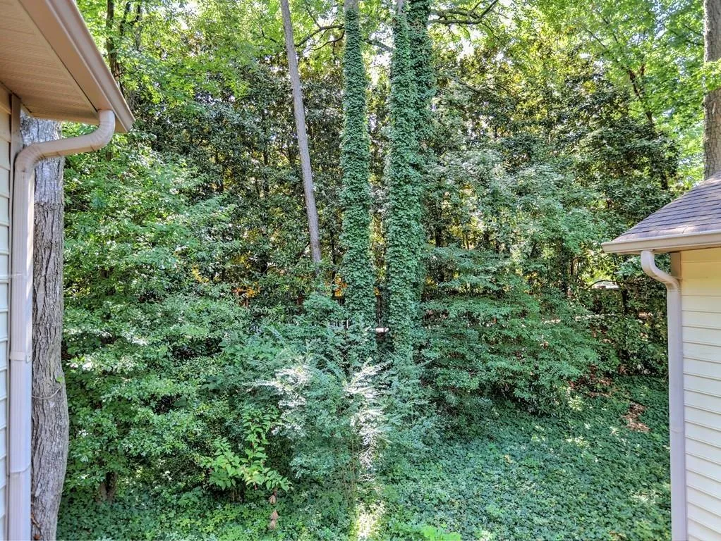 302 Garden Court Unit 302, Sandy Springs, Georgia 30328, 3 Bedrooms Bedrooms, ,2 BathroomsBathrooms,Residential,Sold,302 Garden Court Unit 302,6767165