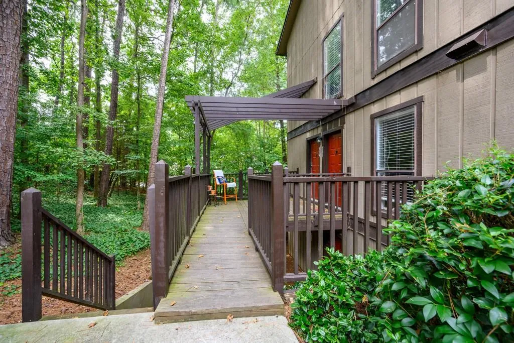 503 River Run Drive, Sandy Springs, Georgia 30350, 1 Bedroom Bedrooms, ,1 BathroomBathrooms,Residential,Sold,503 River Run Drive,6606158