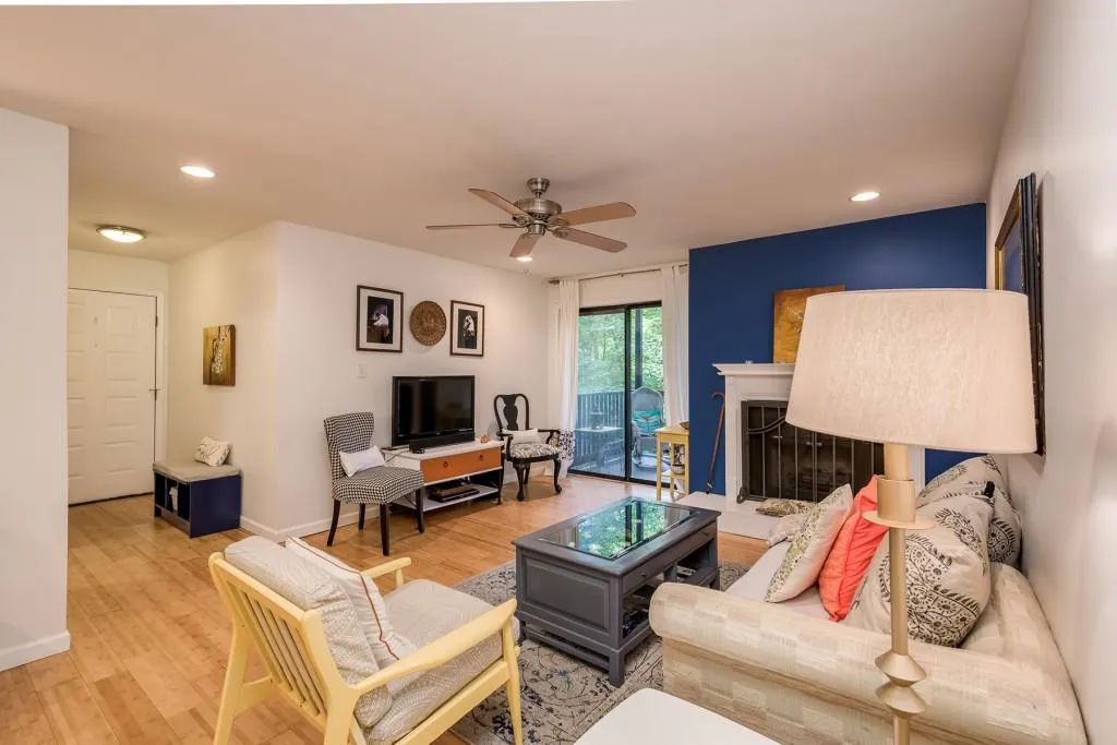 503 River Run Drive, Sandy Springs, Georgia 30350, 1 Bedroom Bedrooms, ,1 BathroomBathrooms,Residential,Sold,503 River Run Drive,6606158
