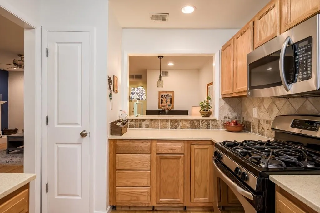 503 River Run Drive, Sandy Springs, Georgia 30350, 1 Bedroom Bedrooms, ,1 BathroomBathrooms,Residential,Sold,503 River Run Drive,6606158