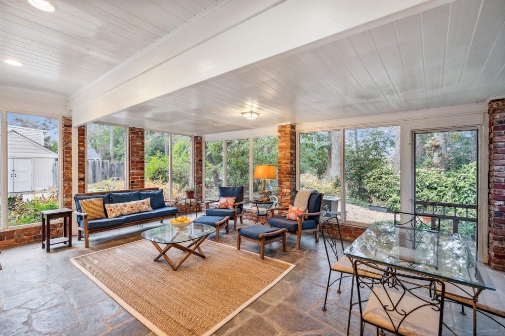 820 Starlight Circle, Sandy Springs, Georgia 30342, 3 Bedrooms Bedrooms, ,3 BathroomsBathrooms,Residential,Sold,820 Starlight Circle,7338852