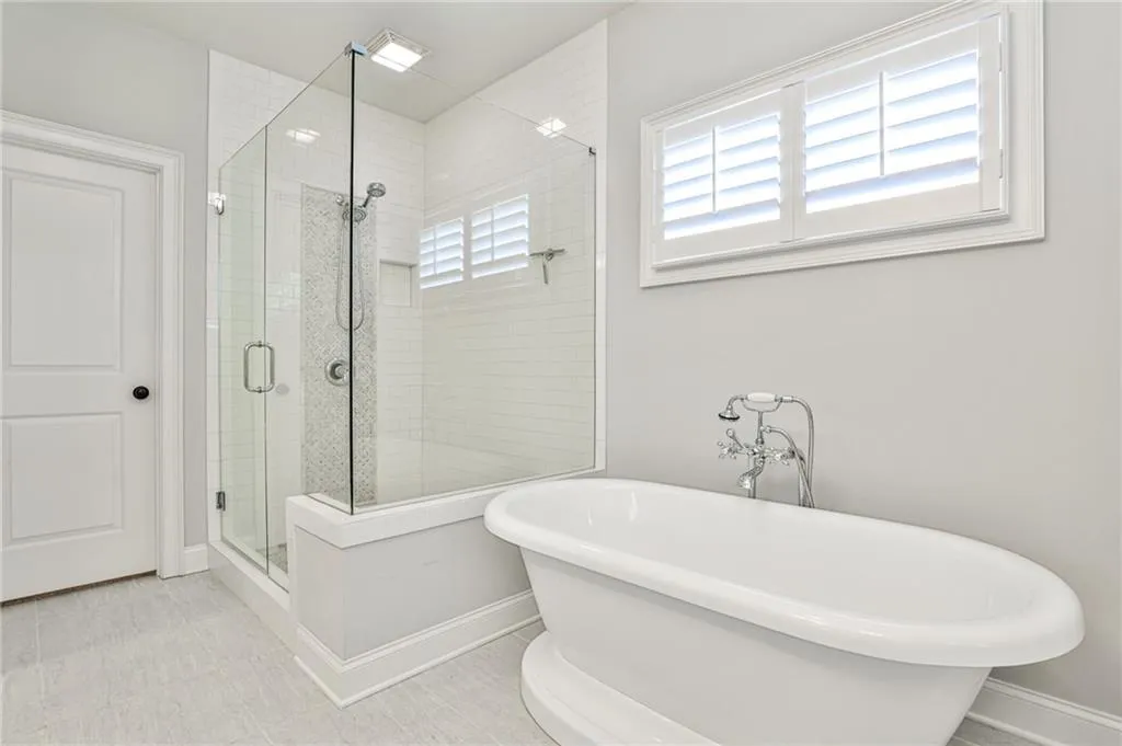 110 Spalding Trace, Sandy Springs, Georgia 30350, 6 Bedrooms Bedrooms, ,5 BathroomsBathrooms,Residential,Sold,110 Spalding Trace,7224323
