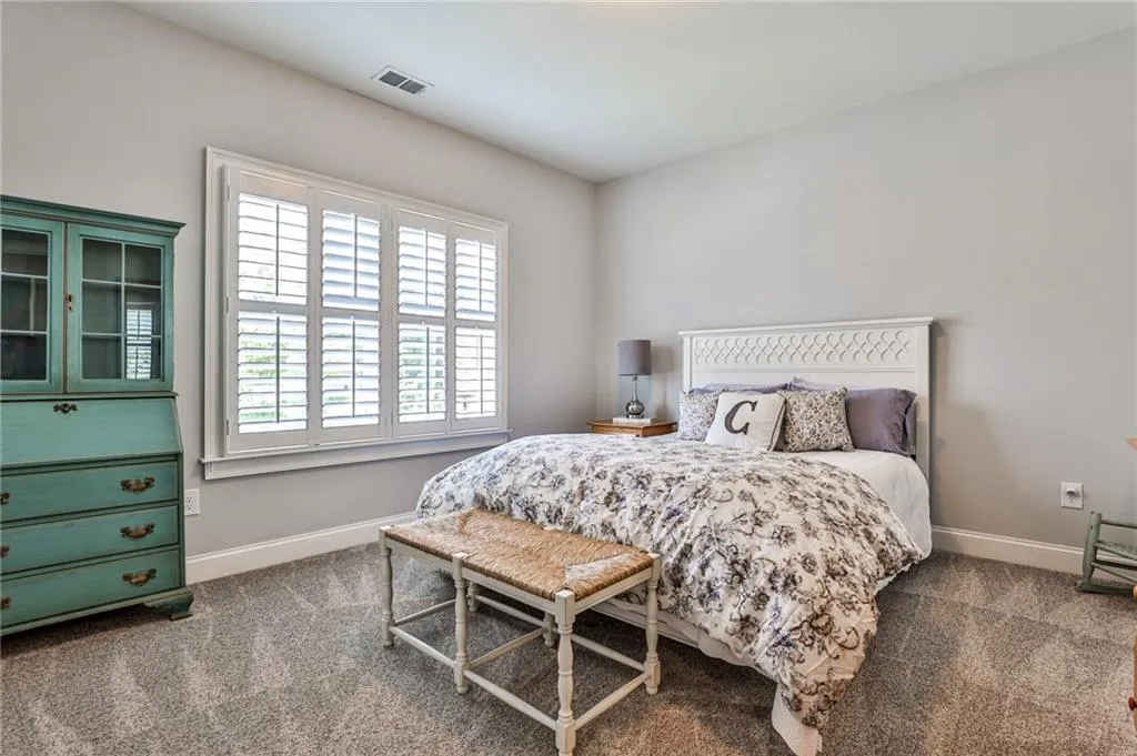 110 Spalding Trace, Sandy Springs, Georgia 30350, 6 Bedrooms Bedrooms, ,5 BathroomsBathrooms,Residential,Sold,110 Spalding Trace,7224323