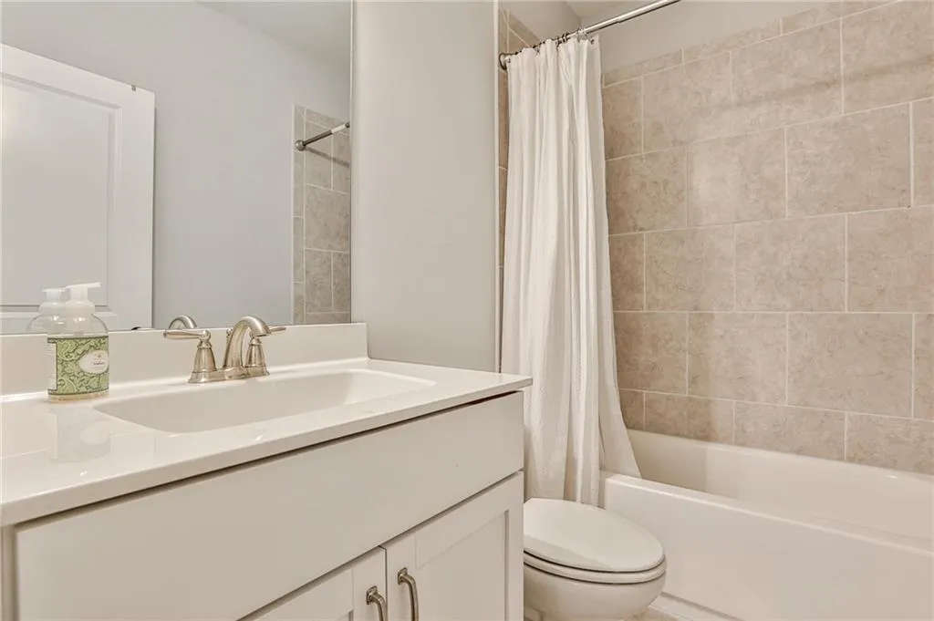 110 Spalding Trace, Sandy Springs, Georgia 30350, 6 Bedrooms Bedrooms, ,5 BathroomsBathrooms,Residential,Sold,110 Spalding Trace,7224323