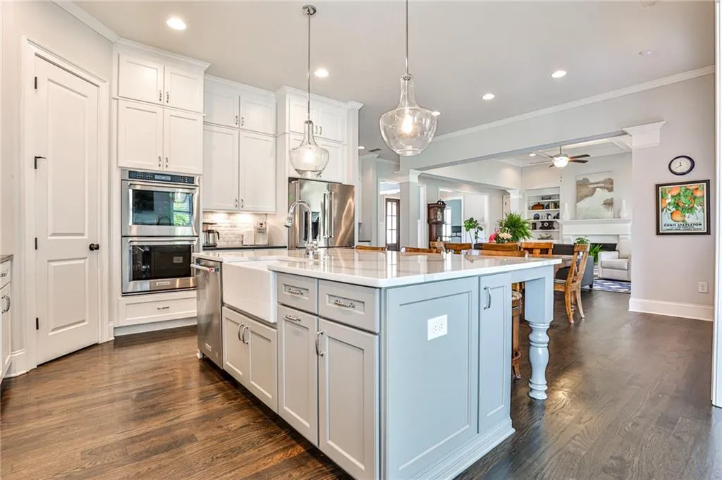 110 Spalding Trace, Sandy Springs, Georgia 30350, 6 Bedrooms Bedrooms, ,5 BathroomsBathrooms,Residential,Sold,110 Spalding Trace,7224323