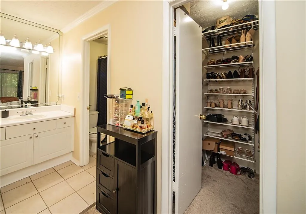 1207 Summit North Drive Ne Unit 1207, Atlanta, Georgia 30324, 1 Bedroom Bedrooms, ,1 BathroomBathrooms,Residential,For Sale,1207 Summit North Drive Ne Unit 1207,7583350