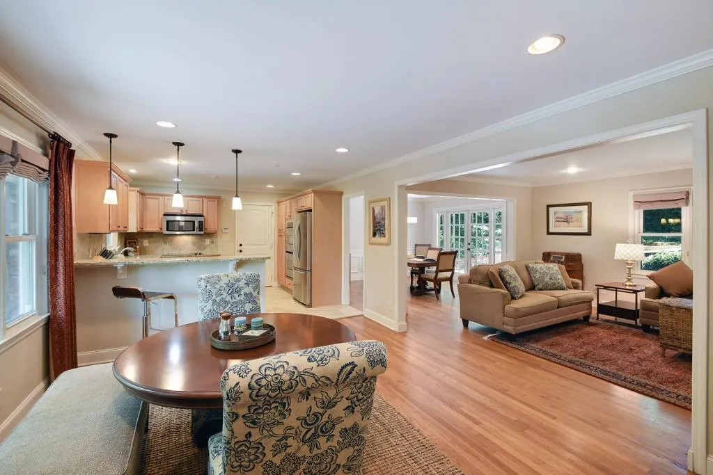 440 Montevallo Drive, Sandy Springs, Georgia 30342, 4 Bedrooms Bedrooms, ,3 BathroomsBathrooms,Residential,Sold,440 Montevallo Drive,5910273