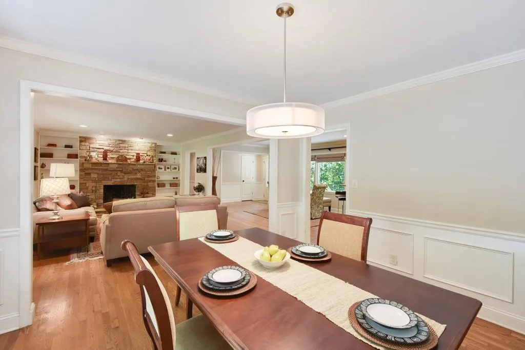 440 Montevallo Drive, Sandy Springs, Georgia 30342, 4 Bedrooms Bedrooms, ,3 BathroomsBathrooms,Residential,Sold,440 Montevallo Drive,5910273