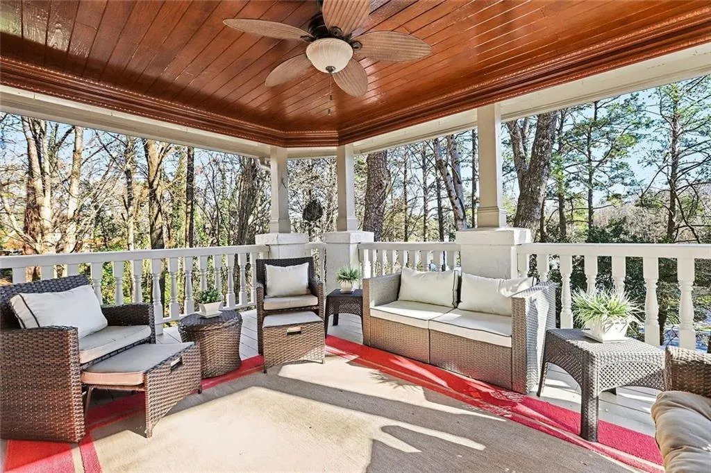 920 Curlew Court Nw, Atlanta, Georgia 30327, 7 Bedrooms Bedrooms, ,6 BathroomsBathrooms,Residential,Sold,920 Curlew Court Nw,7703793