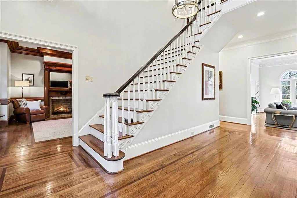 920 Curlew Court Nw, Atlanta, Georgia 30327, 7 Bedrooms Bedrooms, ,6 BathroomsBathrooms,Residential,Sold,920 Curlew Court Nw,7703793