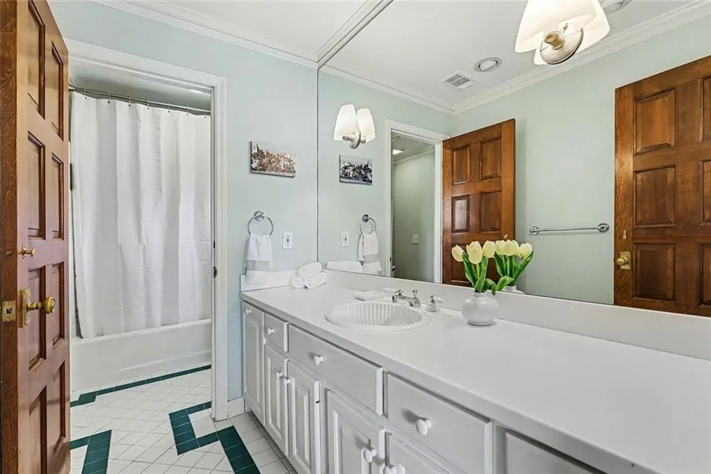 920 Curlew Court Nw, Atlanta, Georgia 30327, 7 Bedrooms Bedrooms, ,6 BathroomsBathrooms,Residential,Sold,920 Curlew Court Nw,7703793