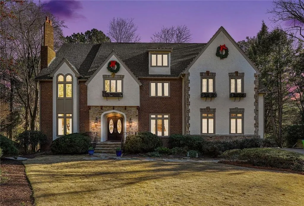 920 Curlew Court Nw, Atlanta, Georgia 30327, 7 Bedrooms Bedrooms, ,6 BathroomsBathrooms,Residential,Sold,920 Curlew Court Nw,7703793