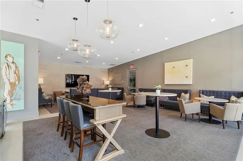 905 Juniper Street Ne Unit 116, Atlanta, Georgia 30309, 2 Bedrooms Bedrooms, ,1 BathroomBathrooms,Residential,For Sale,905 Juniper Street Ne Unit 116,7625611