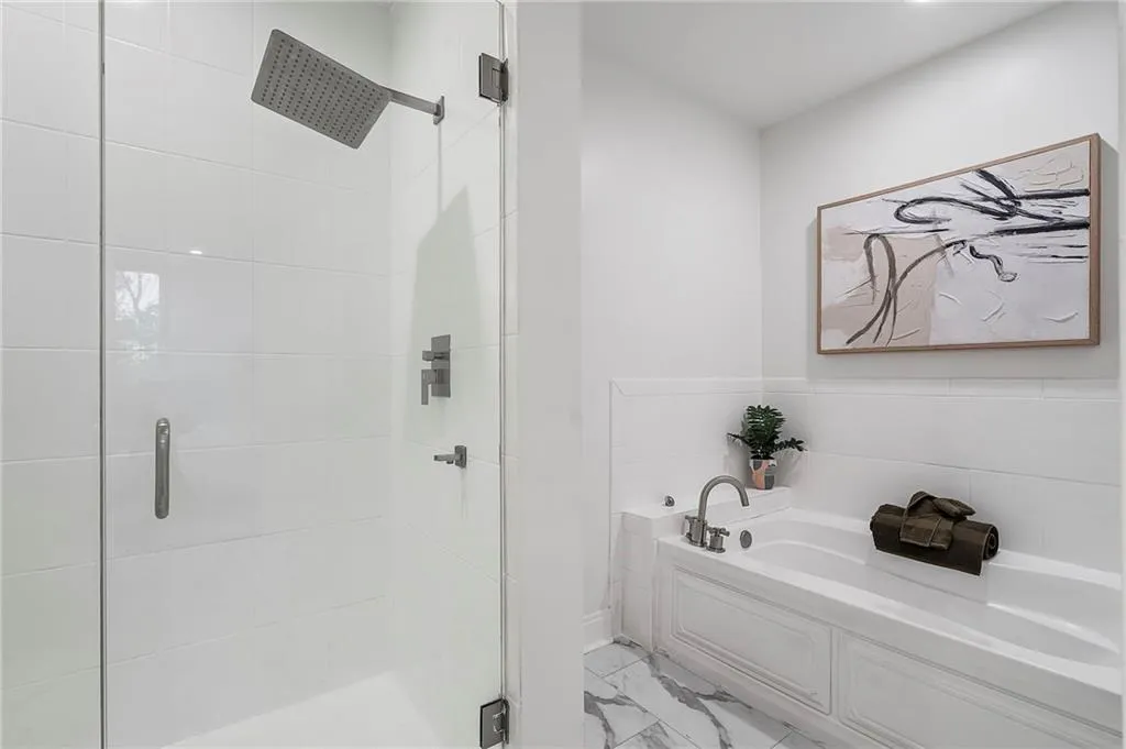 905 Juniper Street Ne Unit 116, Atlanta, Georgia 30309, 2 Bedrooms Bedrooms, ,1 BathroomBathrooms,Residential,For Sale,905 Juniper Street Ne Unit 116,7625611