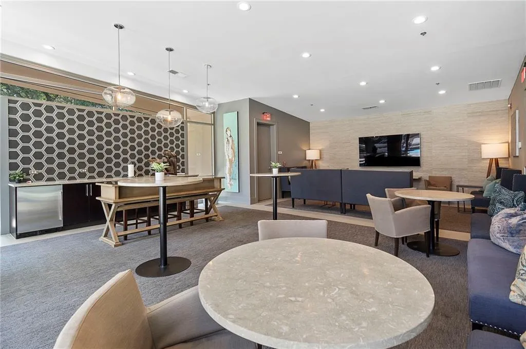 905 Juniper Street Ne Unit 116, Atlanta, Georgia 30309, 2 Bedrooms Bedrooms, ,1 BathroomBathrooms,Residential,For Sale,905 Juniper Street Ne Unit 116,7625611