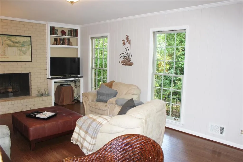 530 Wyncourtney Drive, Sandy Springs, Georgia 30328, 5 Bedrooms Bedrooms, ,2 BathroomsBathrooms,Residential,Sold,530 Wyncourtney Drive,5714596