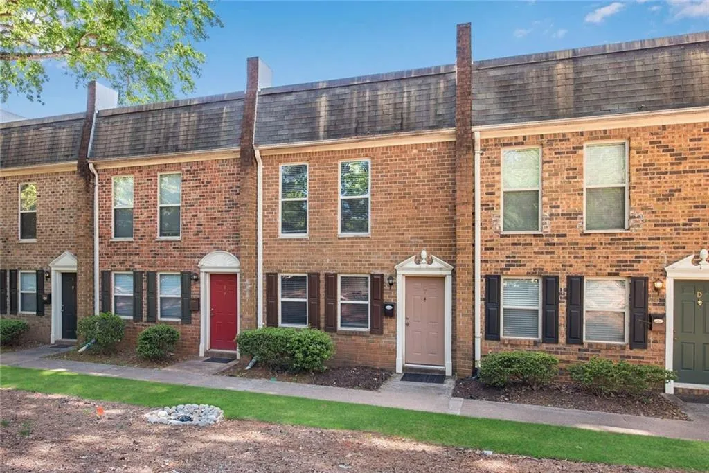 145 River Drive N Unit C, Atlanta, Georgia 30350, 2 Bedrooms Bedrooms, ,2 BathroomsBathrooms,Residential,Sold,145 River Drive N Unit C,7374544