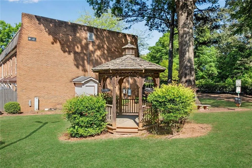 145 River Drive N Unit C, Atlanta, Georgia 30350, 2 Bedrooms Bedrooms, ,2 BathroomsBathrooms,Residential,Sold,145 River Drive N Unit C,7374544