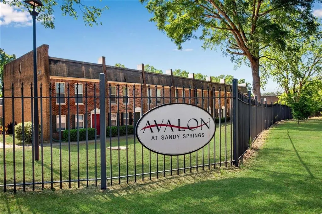 145 River Drive N Unit C, Atlanta, Georgia 30350, 2 Bedrooms Bedrooms, ,2 BathroomsBathrooms,Residential,Sold,145 River Drive N Unit C,7374544