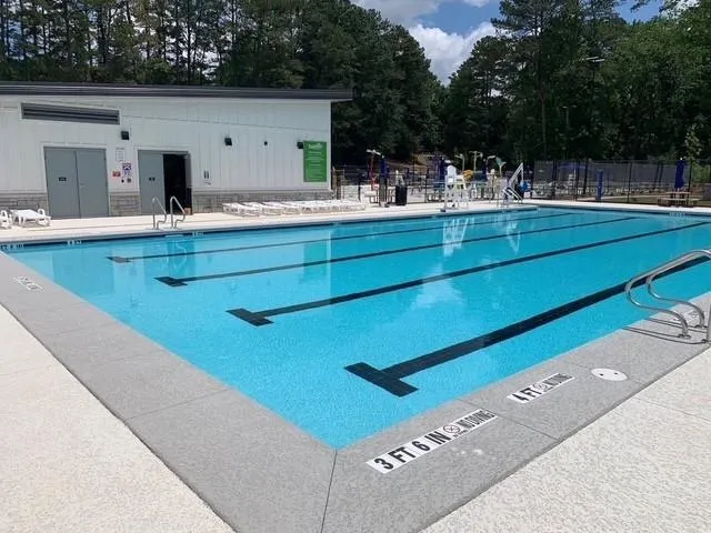 Lynwood Park Pool