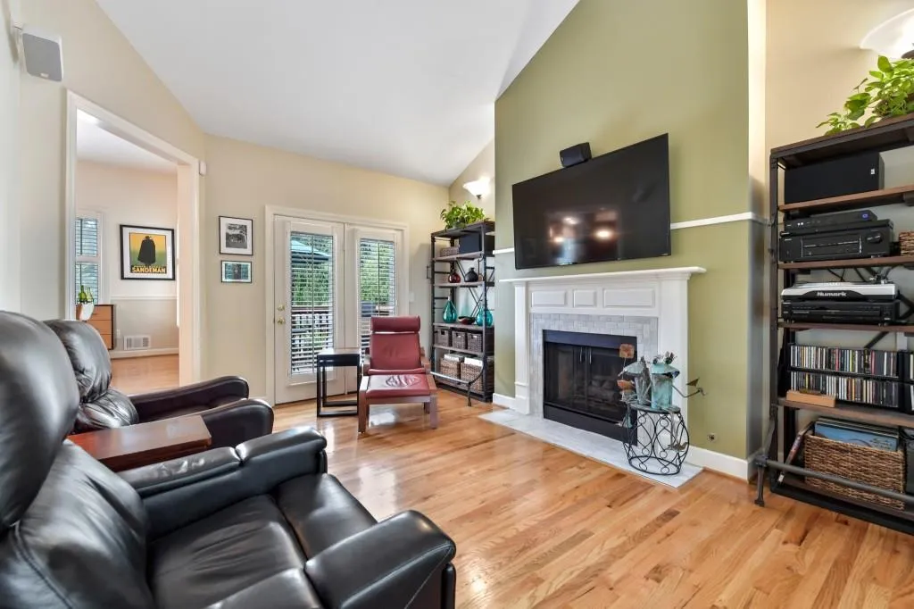 9 Vernon Glen Court, Atlanta, Georgia 30338, 3 Bedrooms Bedrooms, ,2 BathroomsBathrooms,Residential,Sold,9 Vernon Glen Court,6916558