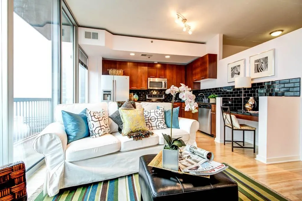 3324 Peachtree Road Ne Unit 1215, Atlanta, Georgia 30326, 1 Bedroom Bedrooms, ,1 BathroomBathrooms,Residential,Sold,3324 Peachtree Road Ne Unit 1215,5628440