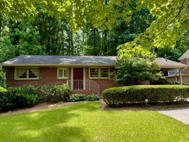 2556 Defoors Ferry Road Nw, Atlanta, Georgia 30318