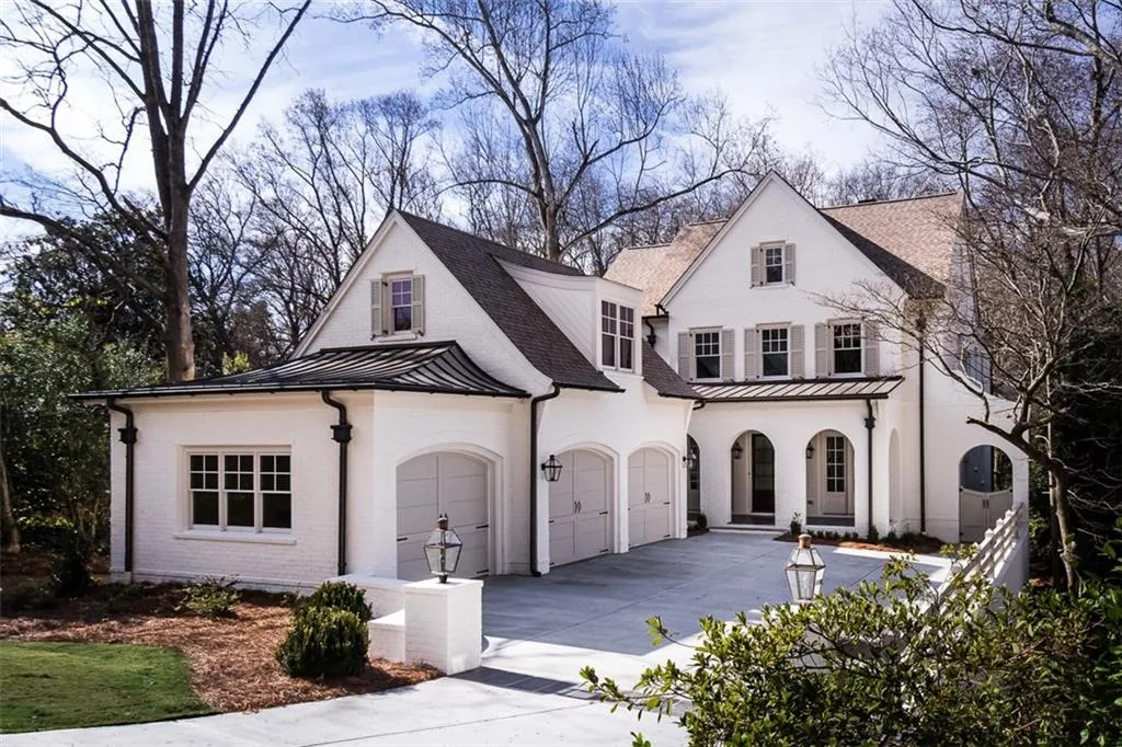 4666 E Conway Drive Ne, Atlanta, Georgia 30327, 6 Bedrooms Bedrooms, ,6 BathroomsBathrooms,Residential,Sold,4666 E Conway Drive Ne,5805249