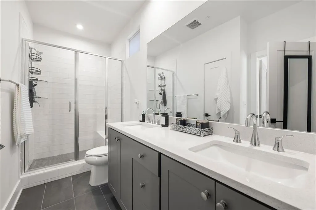 1779 Beckham Pl Ne, Atlanta, Georgia 30324, 3 Bedrooms Bedrooms, ,3 BathroomsBathrooms,Residential,For Sale,1779 Beckham Pl Ne,7623049