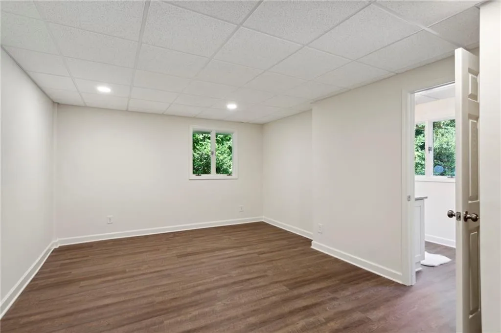 55 Cameron Glen Drive, Sandy Springs, Georgia 30328, 5 Bedrooms Bedrooms, ,4 BathroomsBathrooms,Residential,Sold,55 Cameron Glen Drive,7240328