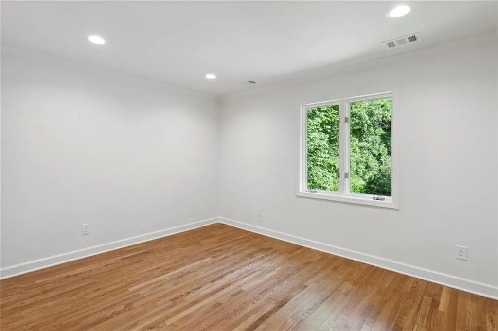 55 Cameron Glen Drive, Sandy Springs, Georgia 30328, 5 Bedrooms Bedrooms, ,4 BathroomsBathrooms,Residential,Sold,55 Cameron Glen Drive,7240328