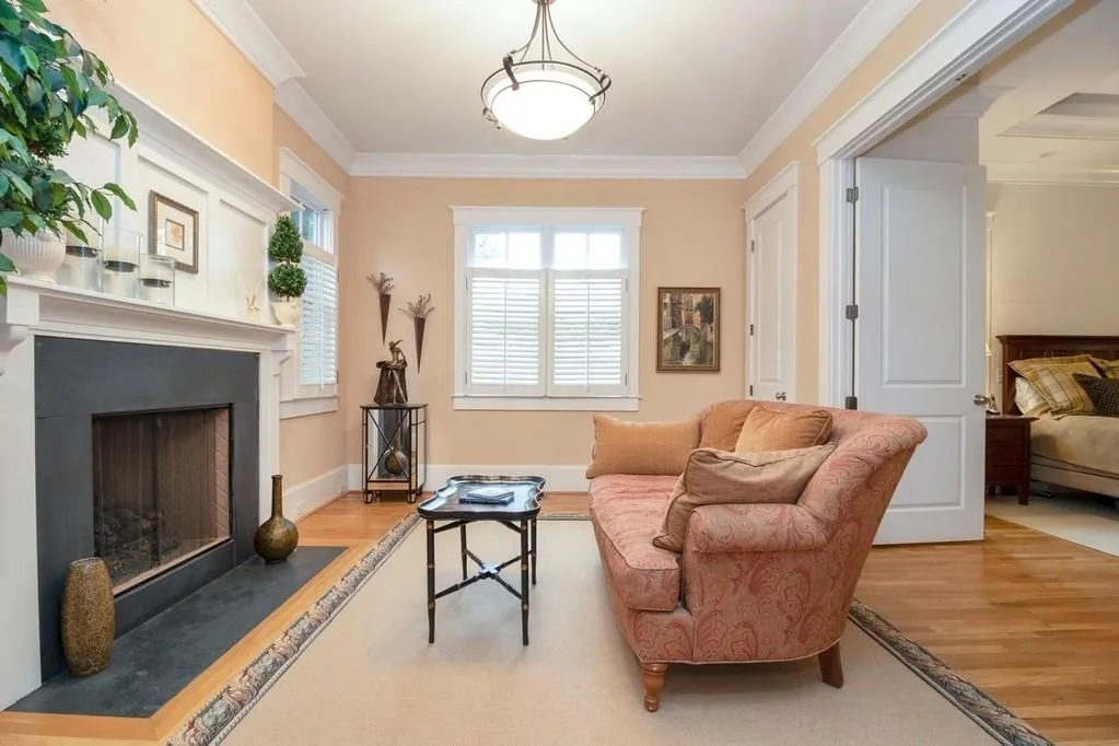 41 Cliftwood Drive, Sandy Springs, Georgia 30328, 5 Bedrooms Bedrooms, ,5 BathroomsBathrooms,Residential,Sold,41 Cliftwood Drive,6657894