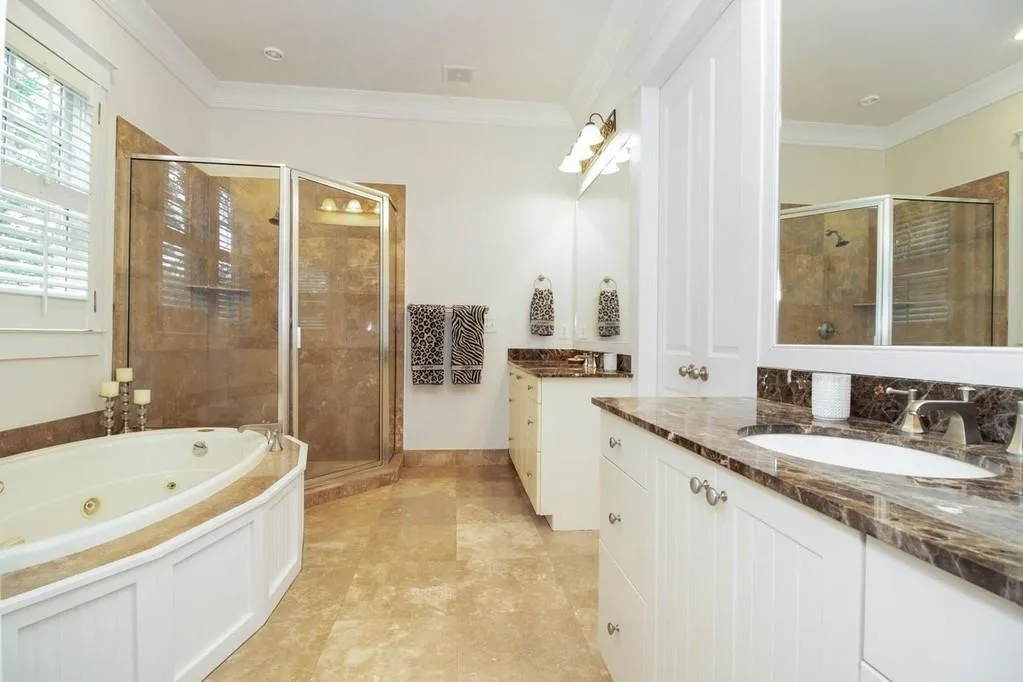 41 Cliftwood Drive, Sandy Springs, Georgia 30328, 5 Bedrooms Bedrooms, ,5 BathroomsBathrooms,Residential,Sold,41 Cliftwood Drive,6657894